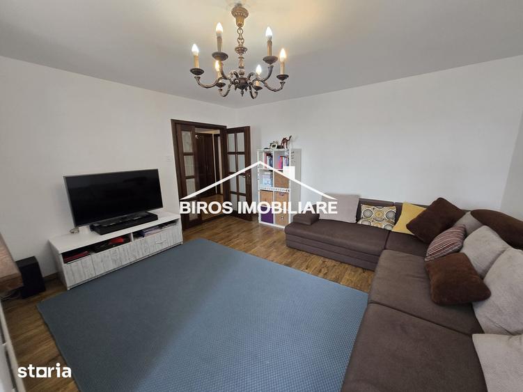 Apartament cu 3 camere decomandat în Gării
