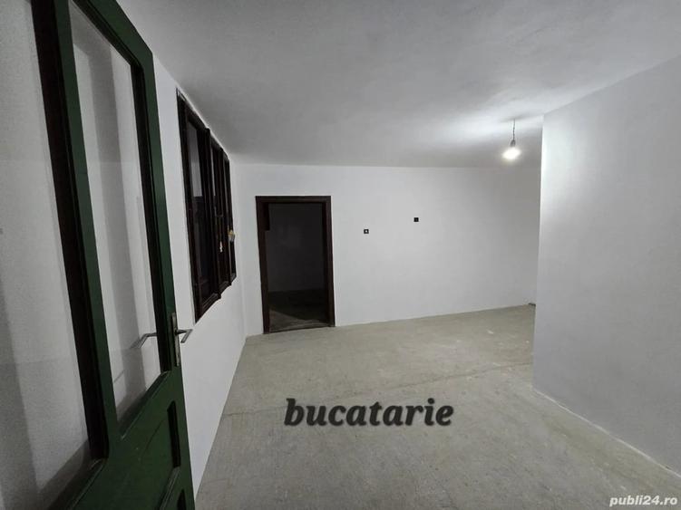Casă cu 6 camere cu Teren 1000 Mp în Armeniș
