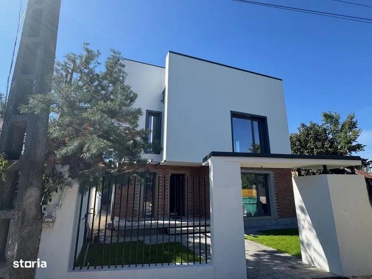 Casă cu 4 camere în Tunari