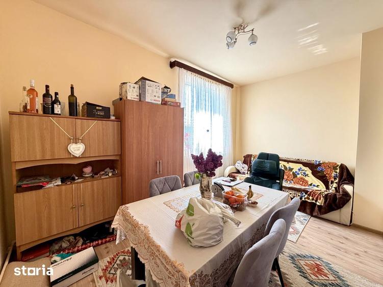 Apartament cu 2 camere semidecomandat în Ghiroda