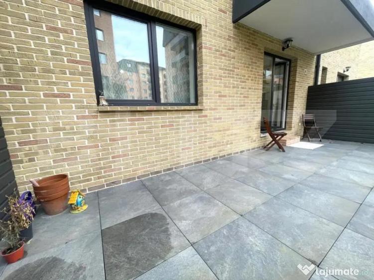 Apartament cu 2 camere semidecomandat în Chinteni