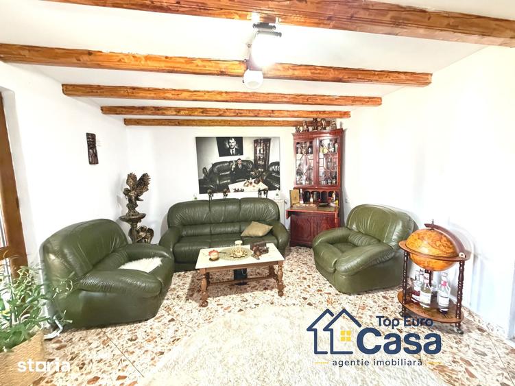 Casă cu 4 camere cu Teren 1257 Mp în Stâlpeni