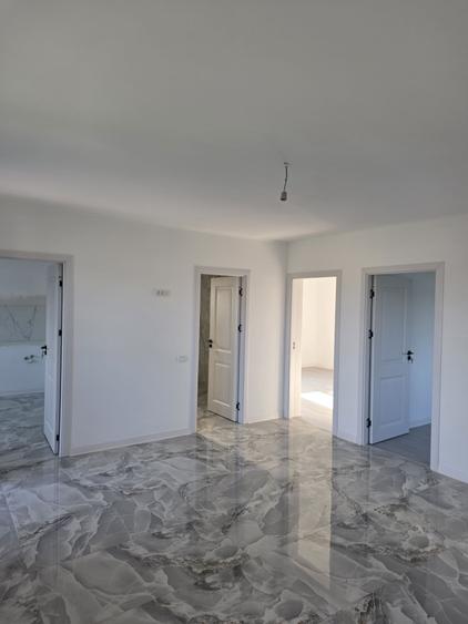 Casă cu 3 camere cu Teren 85 Mp în Valu lui Traian