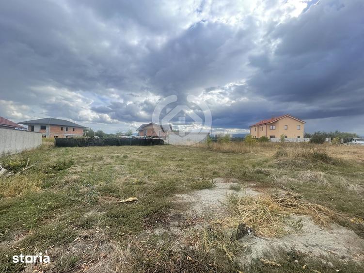 Teren de 500 mp, în Veterani