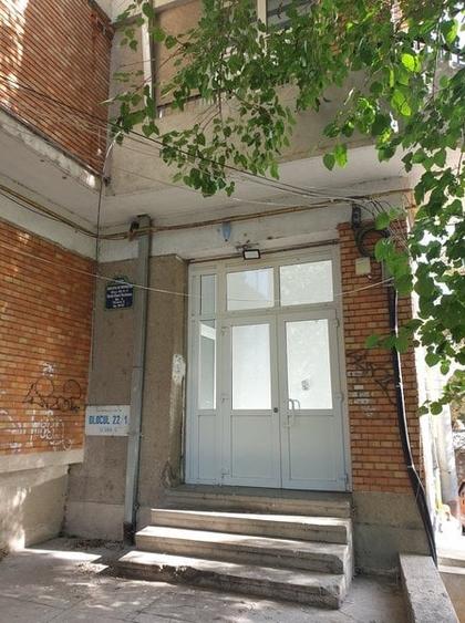 Garsonieră decomandată, mobilată în Băneasa