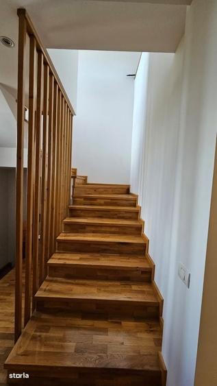 Casă cu 4 camere cu Teren 750 Mp în Brănești