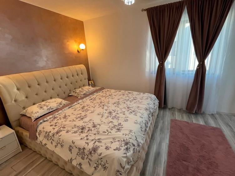 Duplex cu 5 camere cu Teren 200 Mp în Giroc