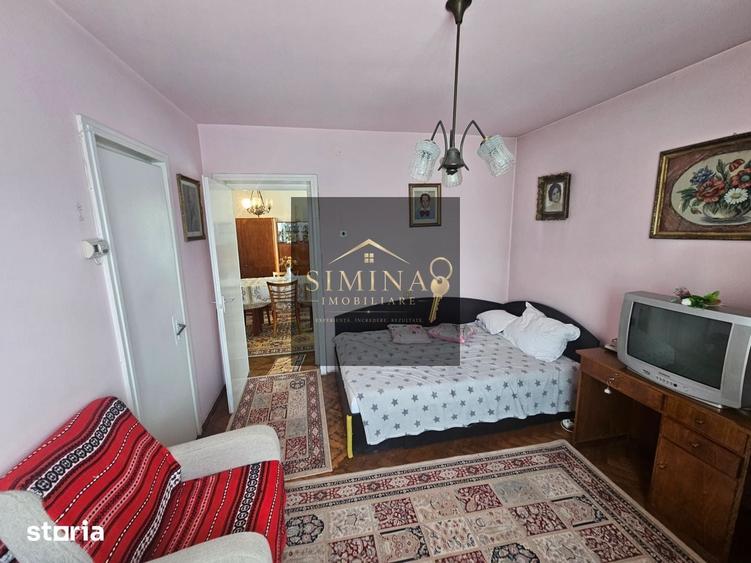 Apartament cu 2 camere decomandat în Aleea Carpați