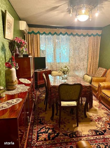 Apartament cu 3 camere decomandat în Tineretului