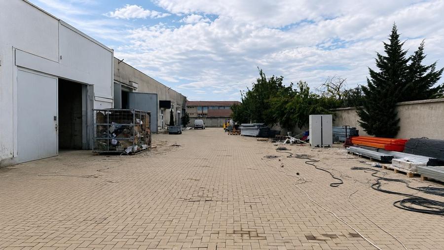 Spațiu industrial, de 300 mp, în Aradul Nou