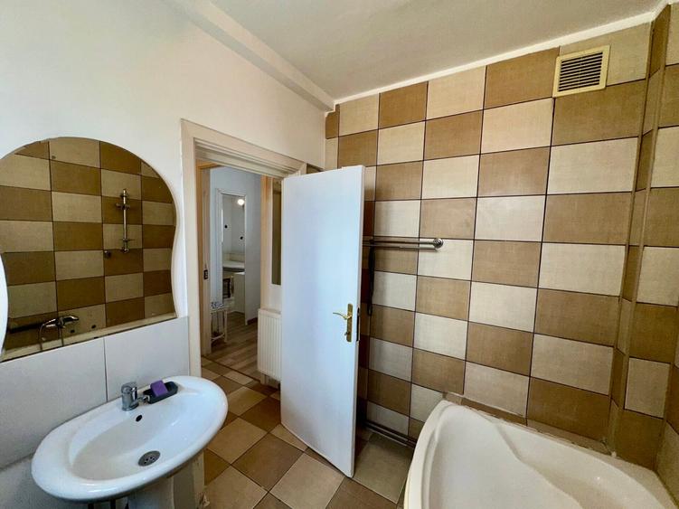 Bd. Carol I, Ultracentral Garsonieră Interbelică cu Potențial Premium stradal - 5