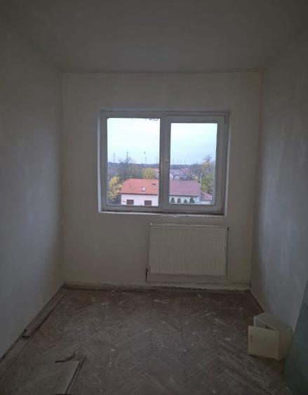 Apartament cu 3 camere semidecomandat în Bogdăneștilor