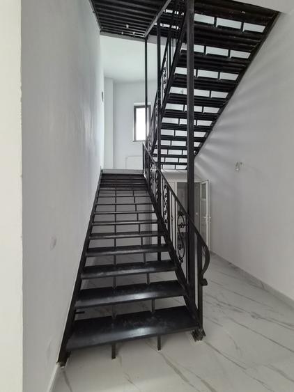 Spațiu comercial, de 1,200 mp, în Central