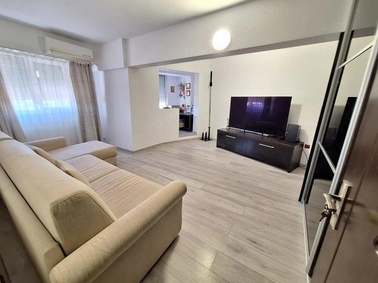 Garsonieră decomandată în Micro 14