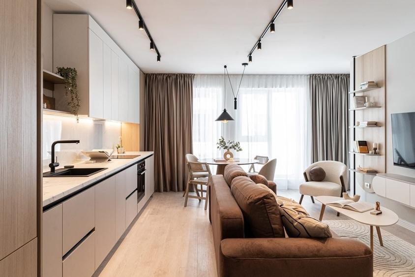 Apartament cu 3 camere semidecomandat, mobilat în Pipera
