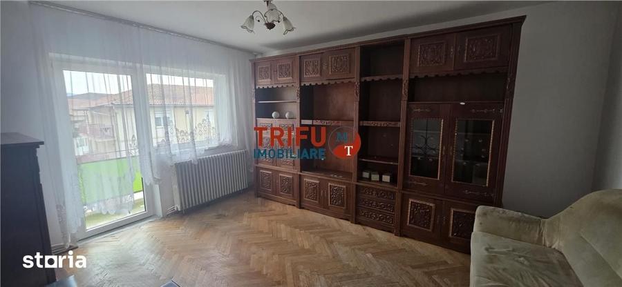 Apartament cu 3 camere decomandat în Tolstoi — fotografia 1