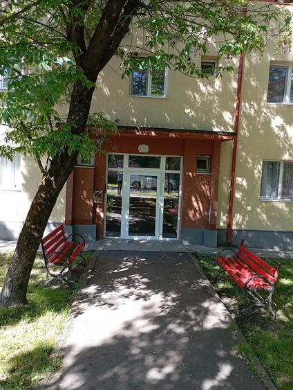 Vand apartament cu doua camere decomandat - 1