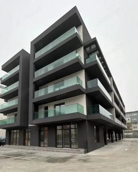 Apartament cu 2 camere decomandat în Tomis Plus