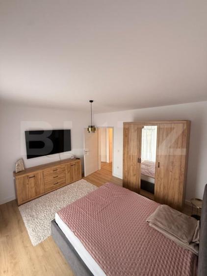 Apartament cu 2 camere ,etaj 1, 70mp util , balcon 12mp, Bar - 5