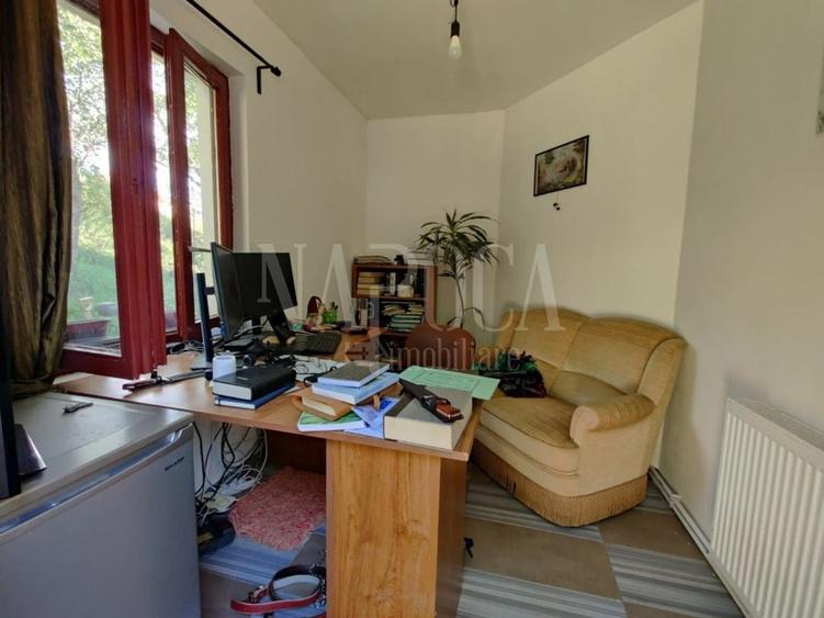 Casă individuală cu 6 camere cu Canalizare în Iris