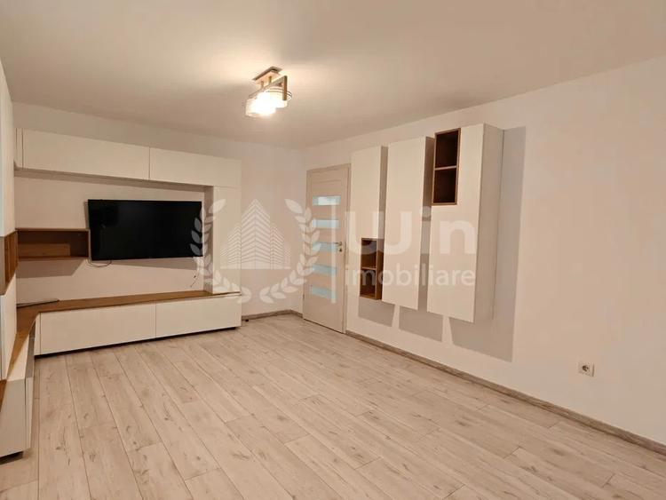 Apartament cu 3 camere decomandat, mobilat în Zorilor