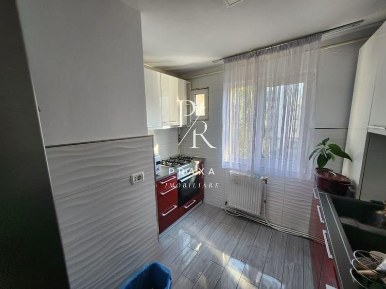 Apartament cu 4 camere semidecomandat, mobilat în Mănăștur