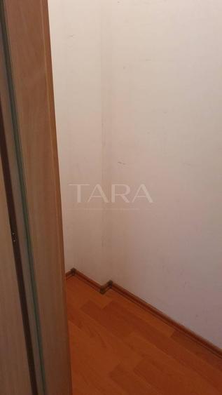 Garsonieră decomandată, mobilată în Iris