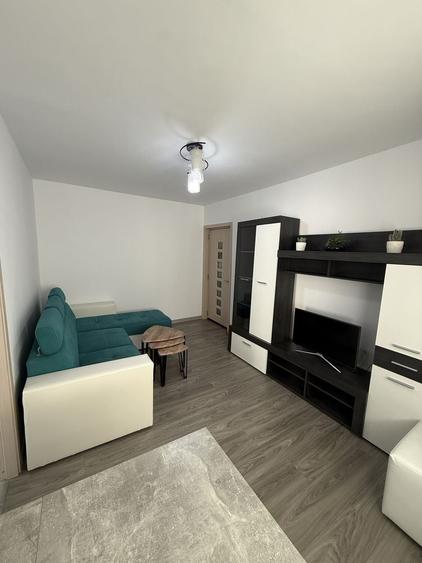 Apartament cu 2 camere semidecomandat în Ostroveni