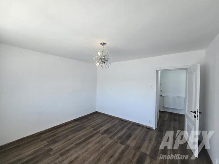 Apartament cu 2 camere semidecomandat, mobilat în Decebal