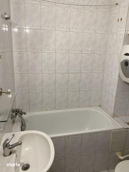 Garsonieră în Girocului