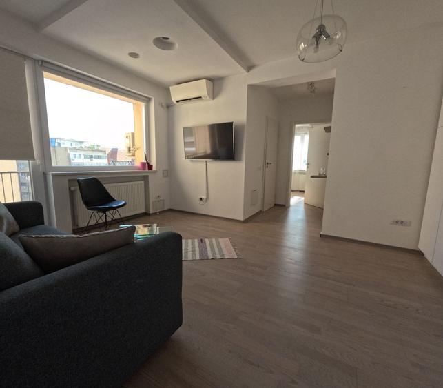 Apartament cu 2 camere semidecomandat în Cișmigiu