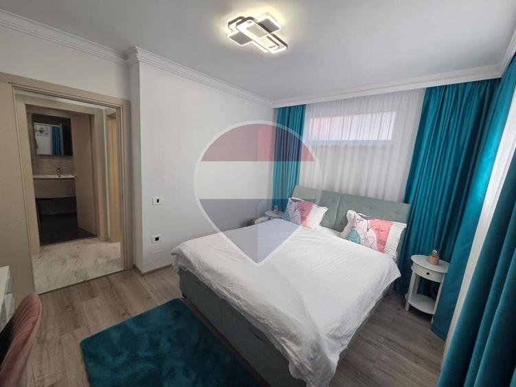 Apartament cu 3 camere decomandat, mobilat în Spitalul Județean