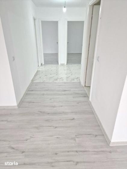 Casă cu 4 camere cu Teren 1000 Mp în Căianu