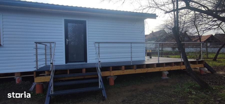 Casă cu 3 camere cu Teren 1300 Mp în Părău
