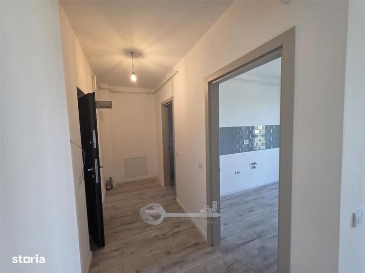 Apartament cu 3 camere decomandat în Rediu