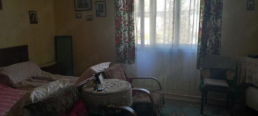 Proprietar vand casa cu teren 2.200 mp in sat Pescari (jud. Arad) - 3