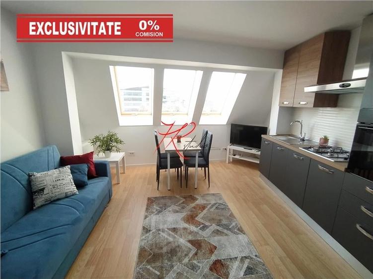 Apartament cu 2 camere semidecomandat, mobilat în Tei