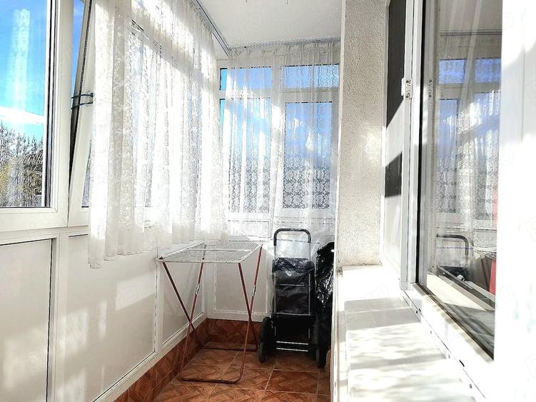 Apartament cu 3 camere semidecomandat în Ultracentral