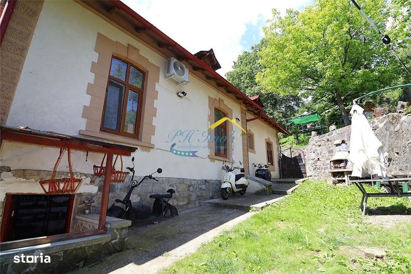 Apartament cu 4 camere decomandat în Central