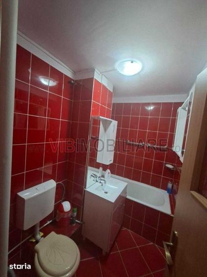 Apartament cu 2 camere, semidecomandat, 52 mp, etaj 1 Zona Stadion D - 4