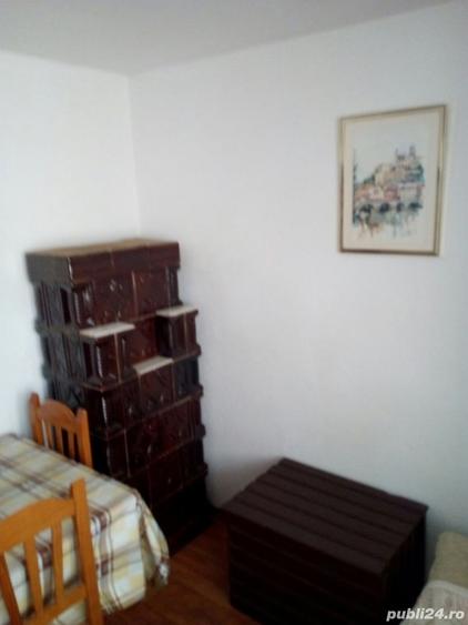 Apartament cu 2 camere decomandat în Ștei