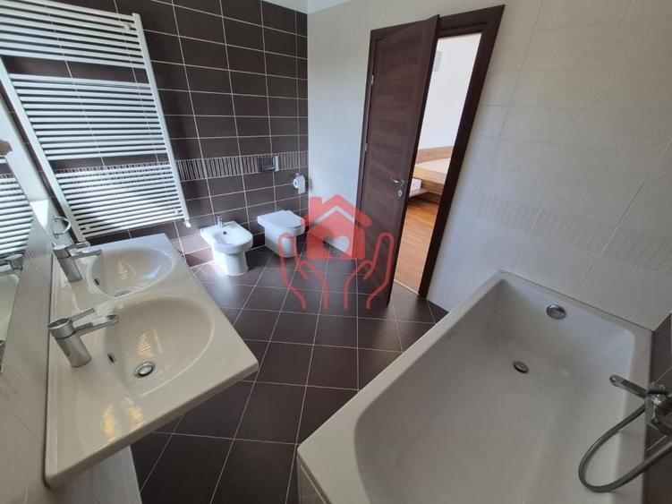 Apartament cu 4 camere decomandat, mobilat în Iancu Nicolae