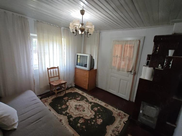Casă cu Teren 700 Mp în Lanurile