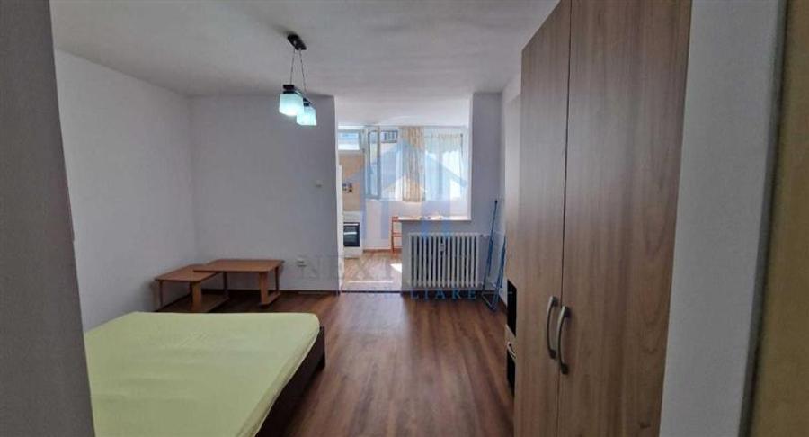 Garsonieră decomandată în Grigorescu