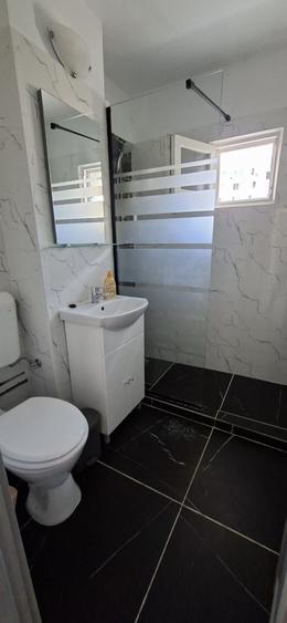 Inchiriez apartament 3 camere la 2 minute de metrou 1 Decembrie 1918 - 7