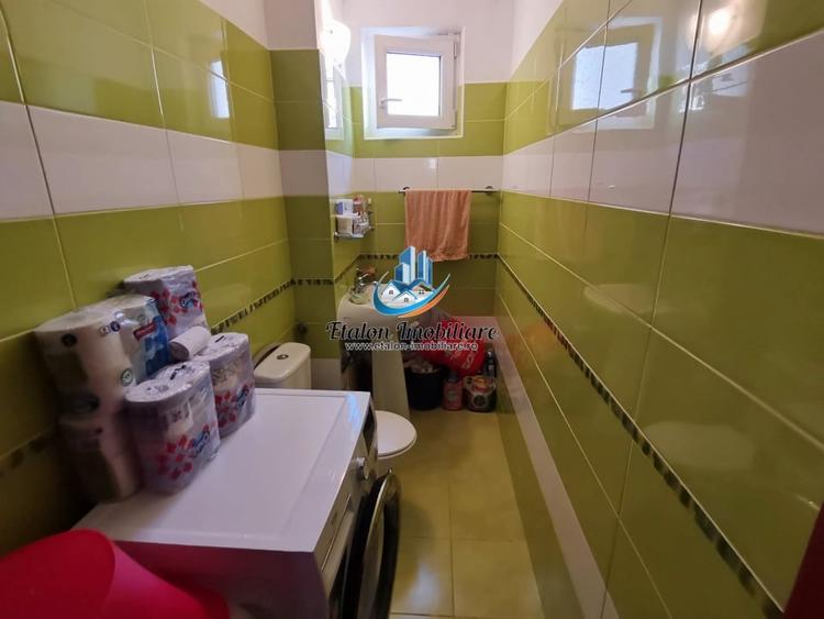 Apartament cu 4 camere decomandat în Precista