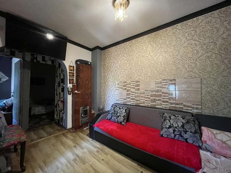 Apartament cu 2 camere în Uiești