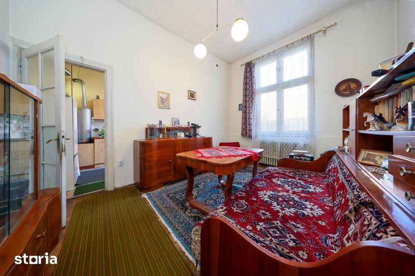 Apartament cu 3 camere în Centrul Istoric