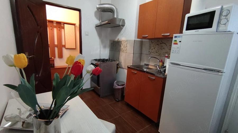 Apartament cu 2 camere decomandat în 15 Noiembrie