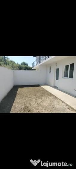 Casă cu 3 camere în Vișani